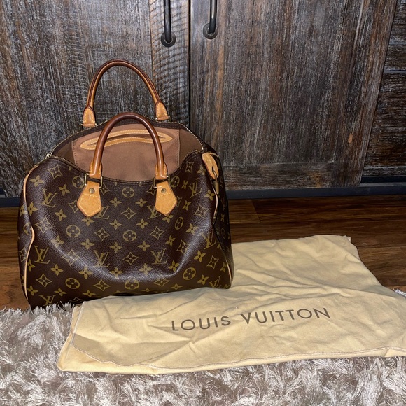 Authentic Louis Vuitton Monogram Speedy 30 - Picture 1 of 13
